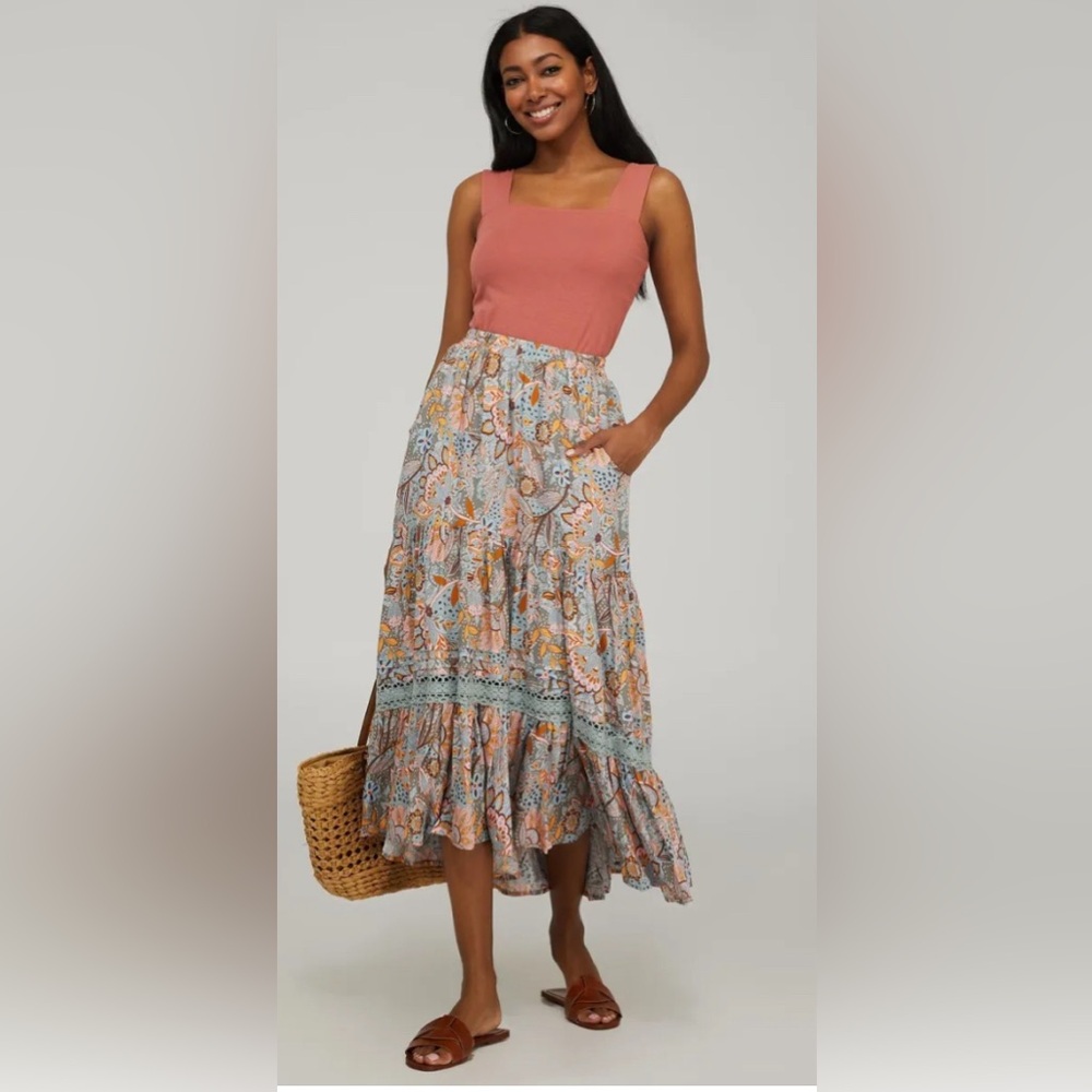 NWT Suzy Shier High-Low Skirt